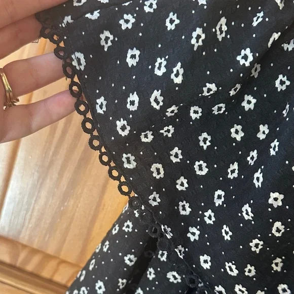 DAVI & DANI Black and White Floral Kids Dress - Picture 4 of 6